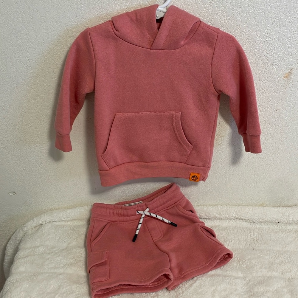 Sweater & Shorts